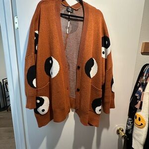 Dressed in LALA Cardigan Yin Yang Design